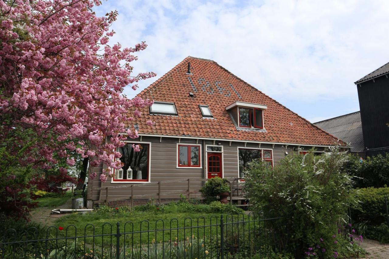 Voorhuis En Klein Waterland Bed and breakfast Ámsterdam